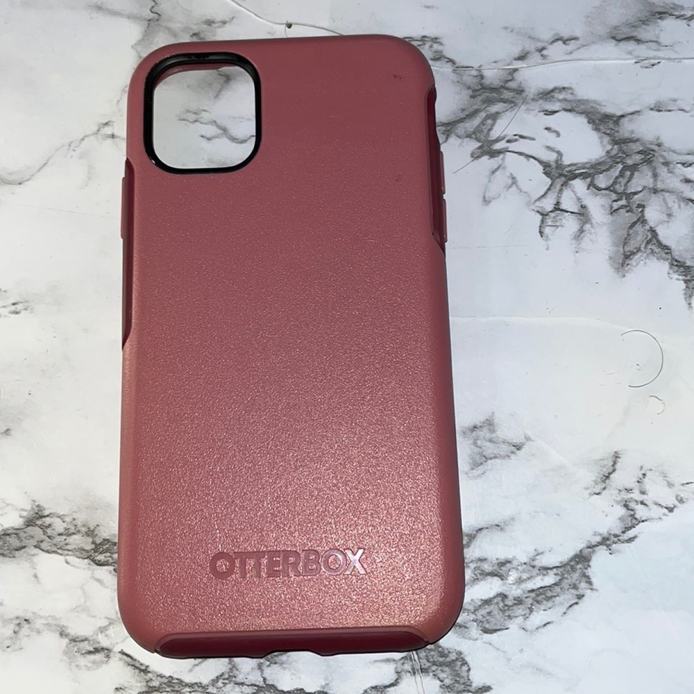 iphone 11 pink otter box case